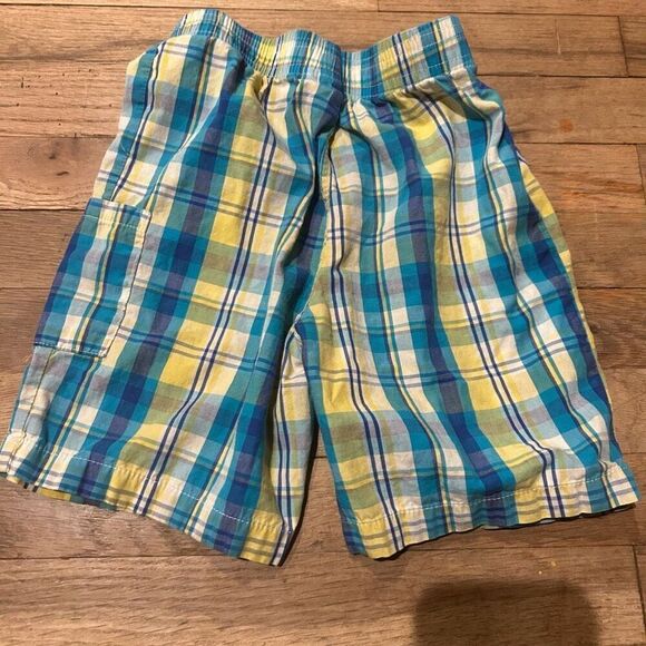 Bundle boy shorts size 4T - Picture 6 of 6